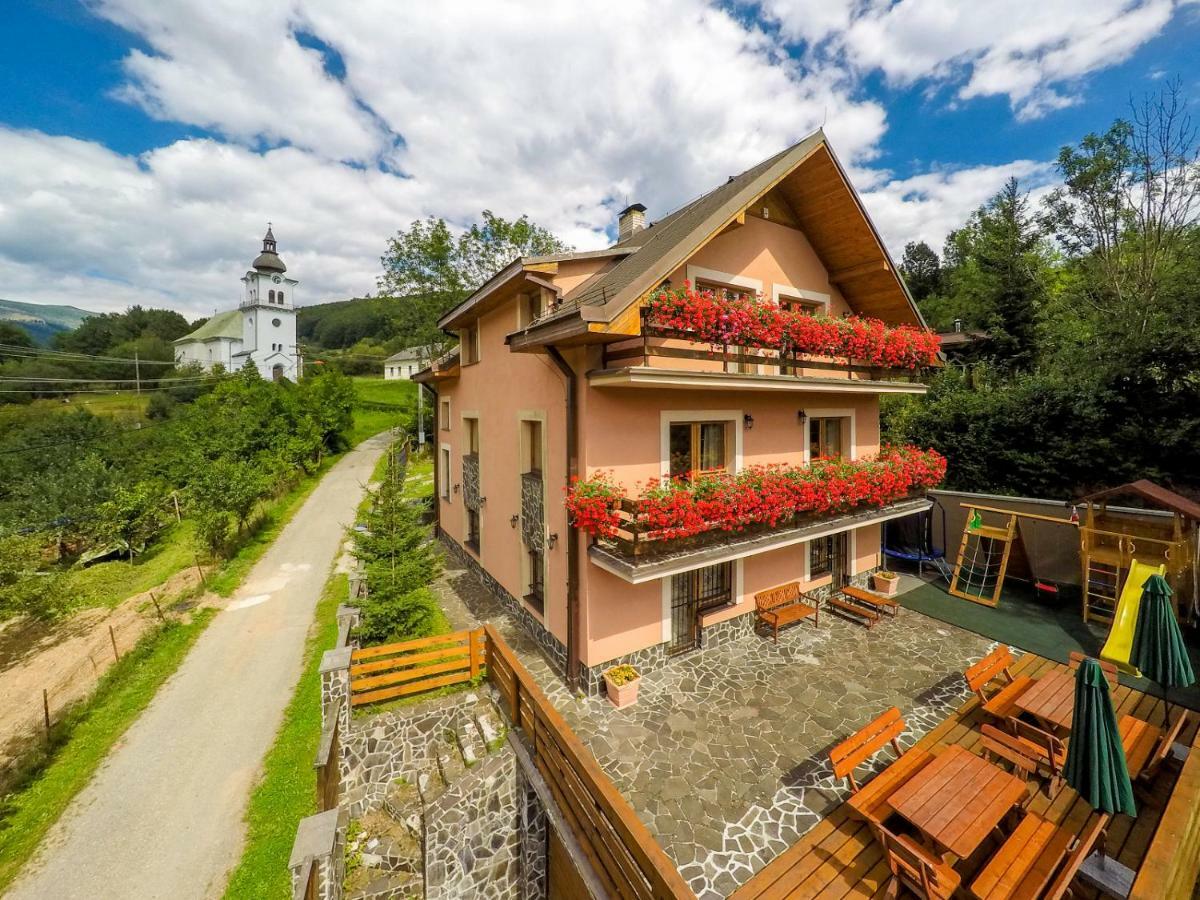 Mýto pod Ďumbierom Holiday Home Skalka المظهر الخارجي الصورة